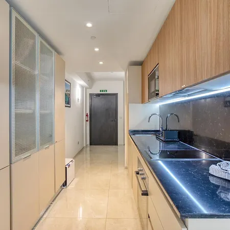 The Official Mercury 2br With Pool Access By 360 Estates 公寓