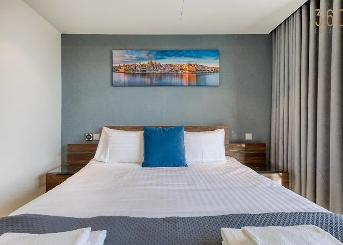 The Official Mercury 2br With Pool Access By 360 Estates Apartament *