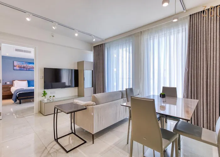 The Official Mercury 2br With Pool Access By 360 Estates *