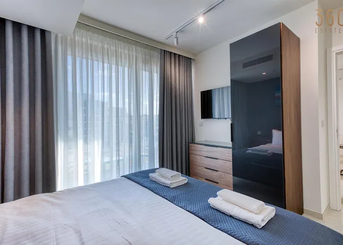 The Official Mercury 2br With Pool Access By 360 Estates St. Julian's